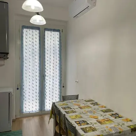 Casa Di Silvia Cir 013075-lni-00275 Apartment Como